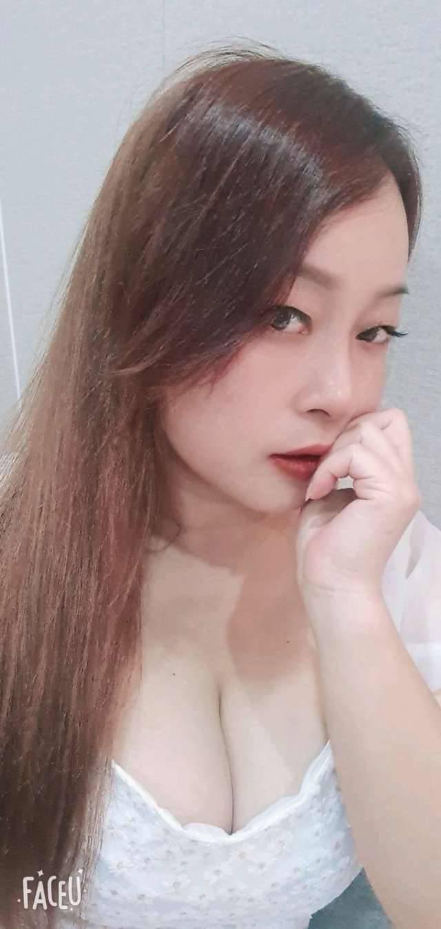 分享一个性感的妹子